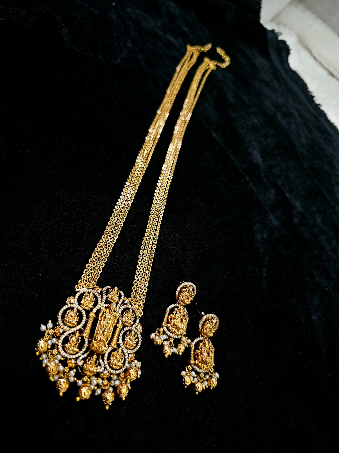 Chandraharam dolor chain with earrings  719J