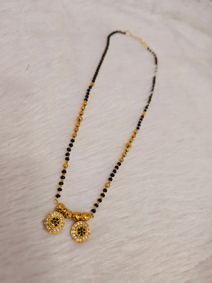 Black beads 377 J