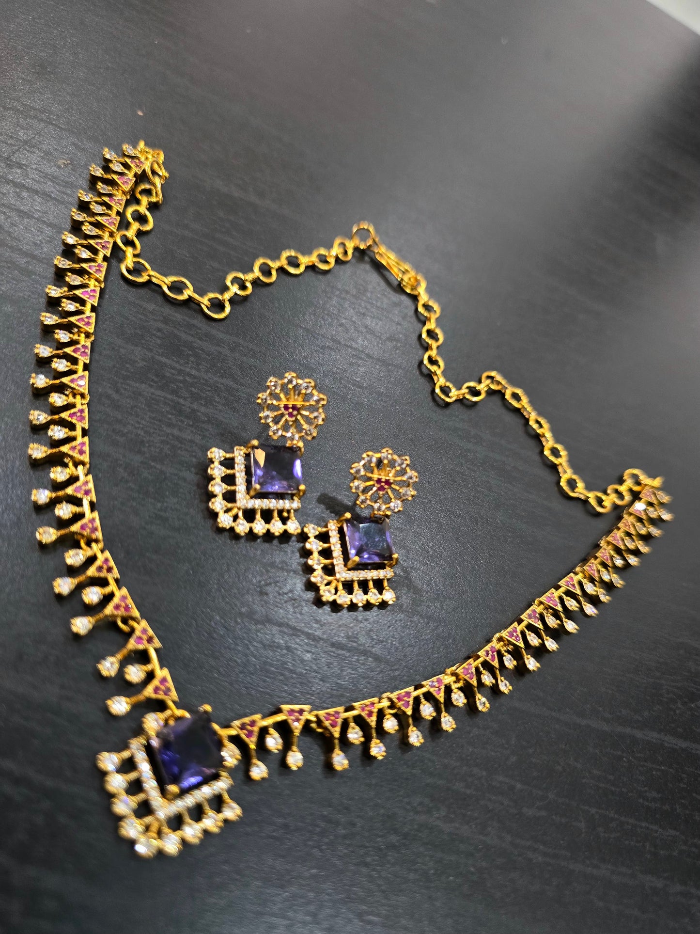 PURPUL Neck set with earinges code SLS 512J