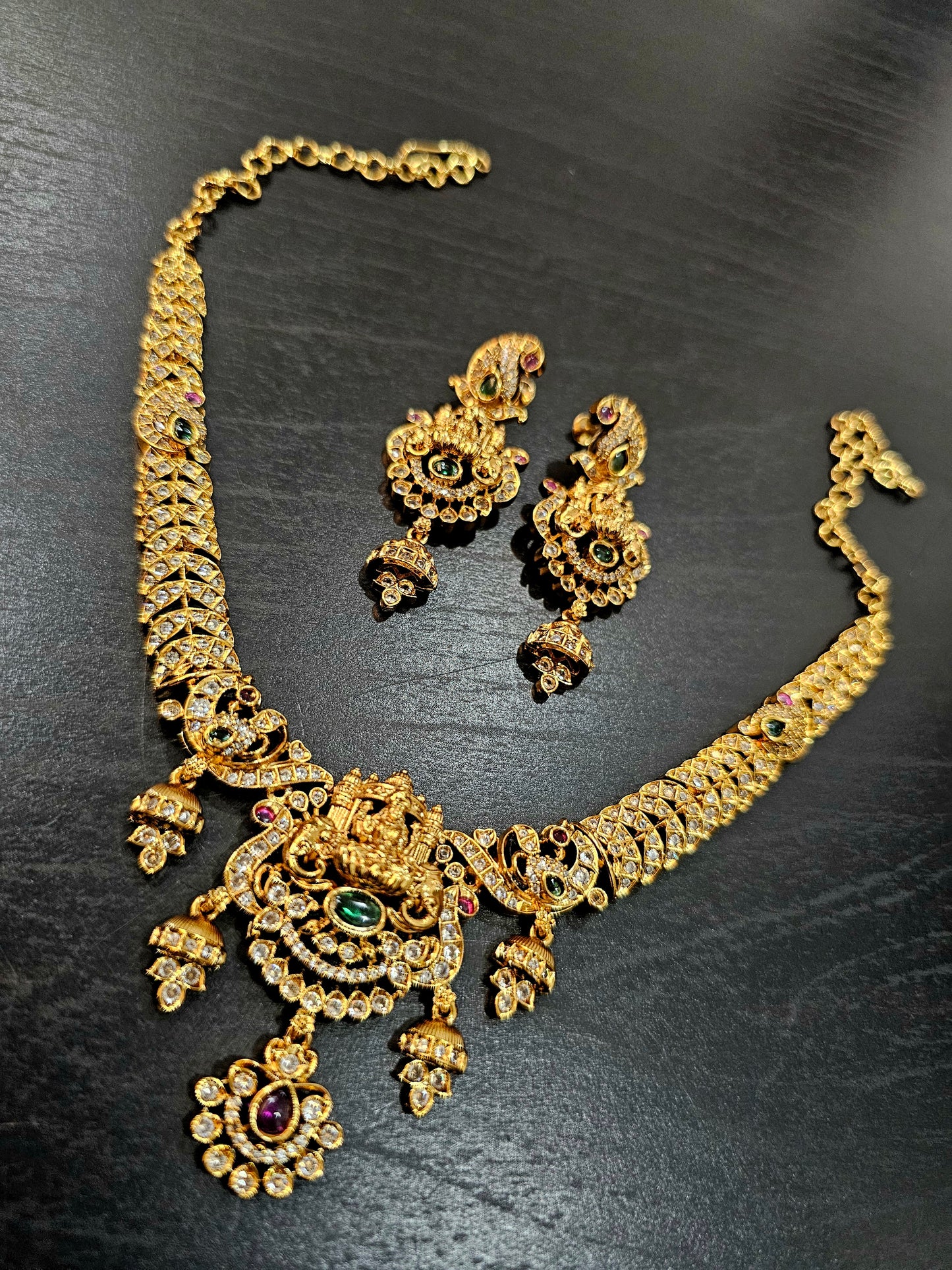 Neck set with earrings code SLS 536J