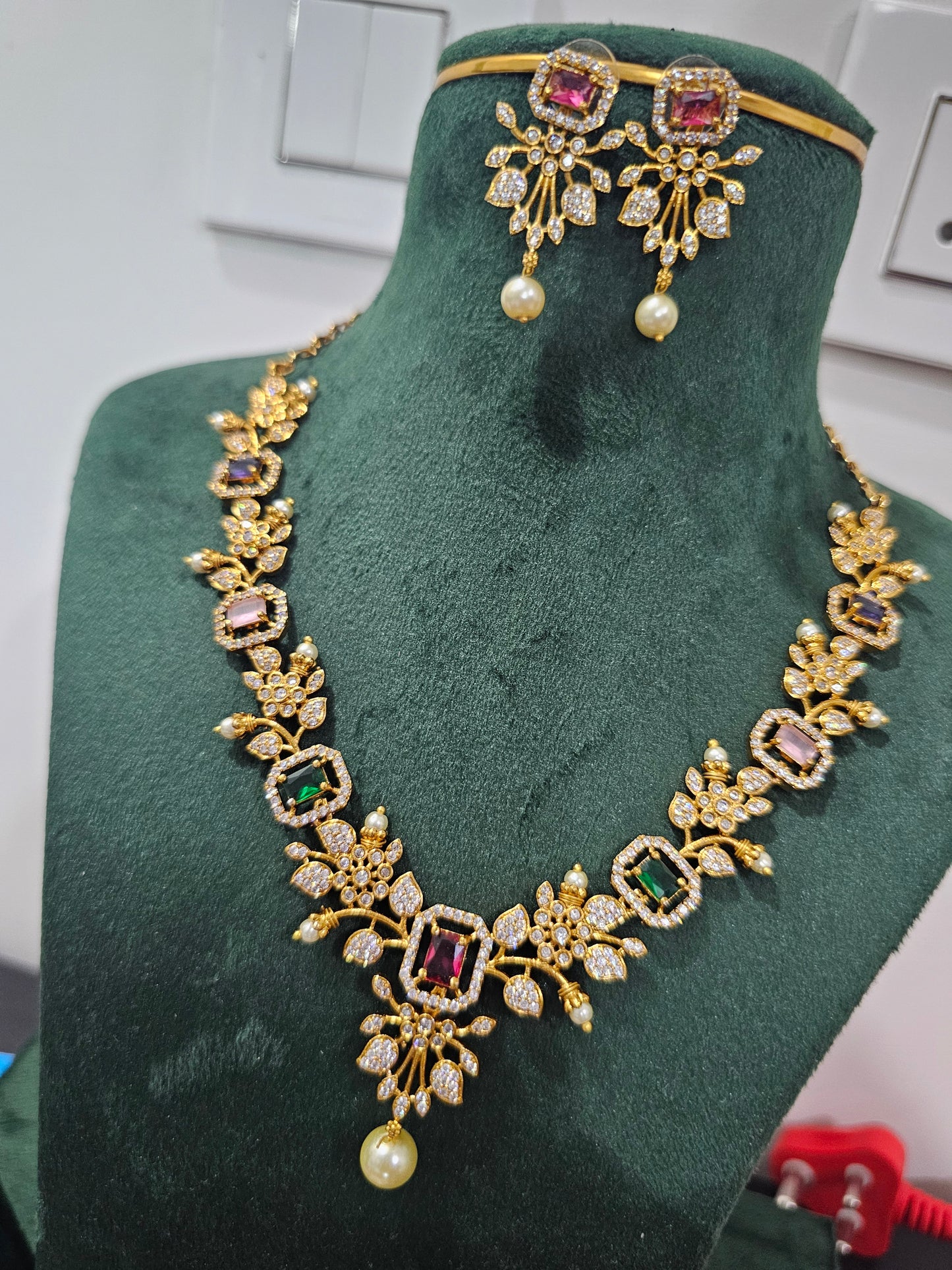 Neck set with earrings code SLS 732J