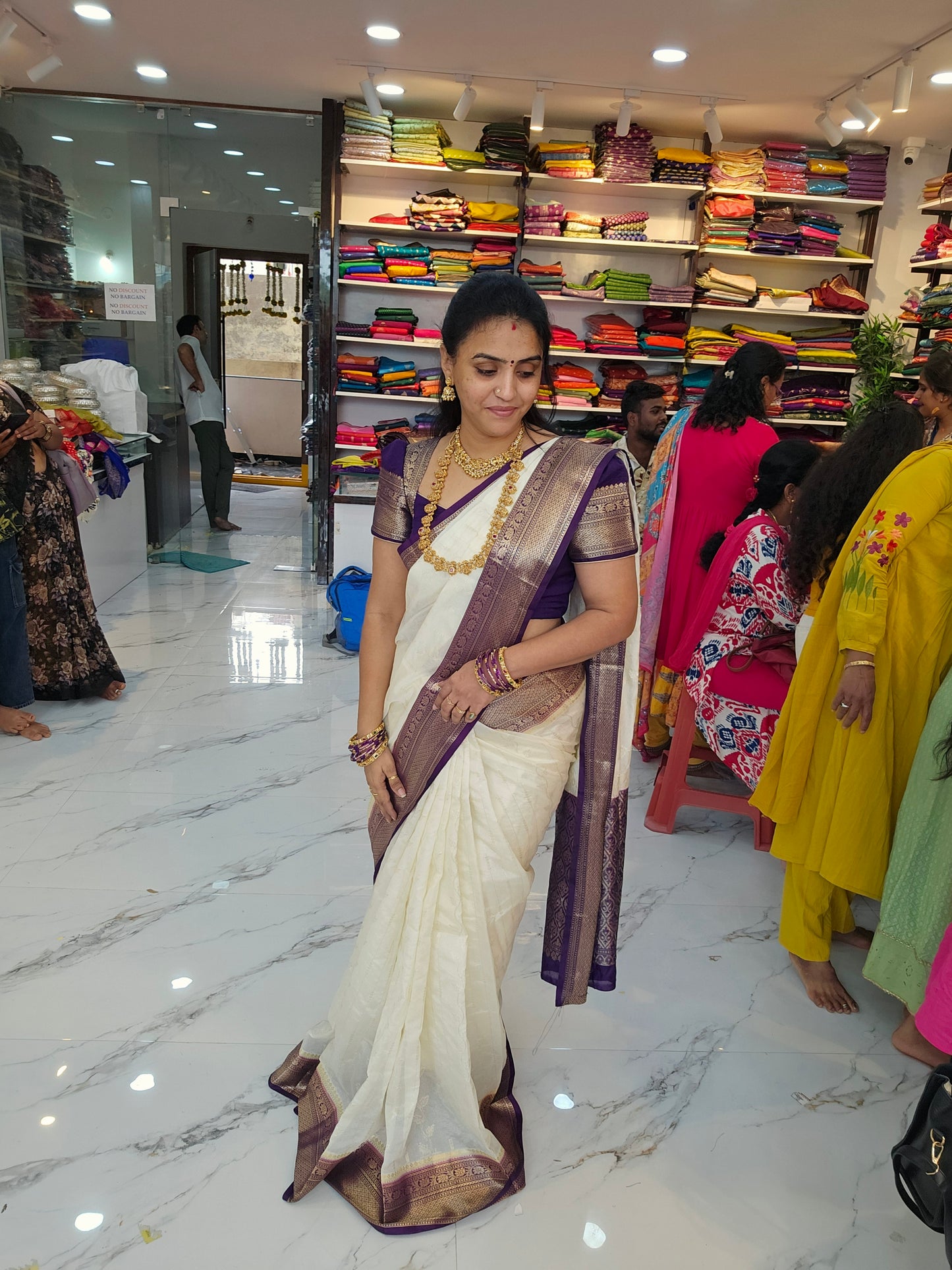 Saree un stiched blouse code SLS 691