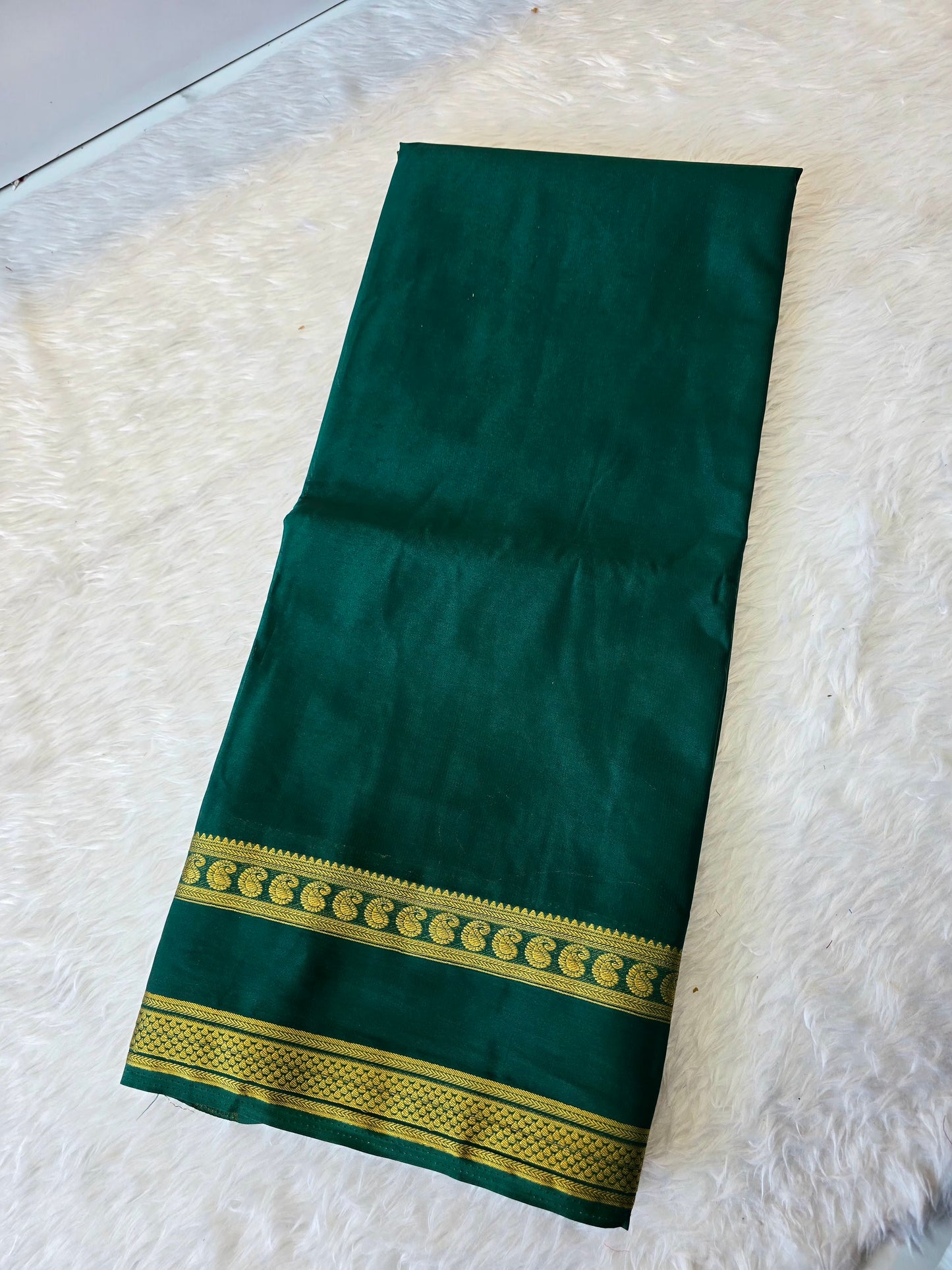 Saree un stiched code SLS 616