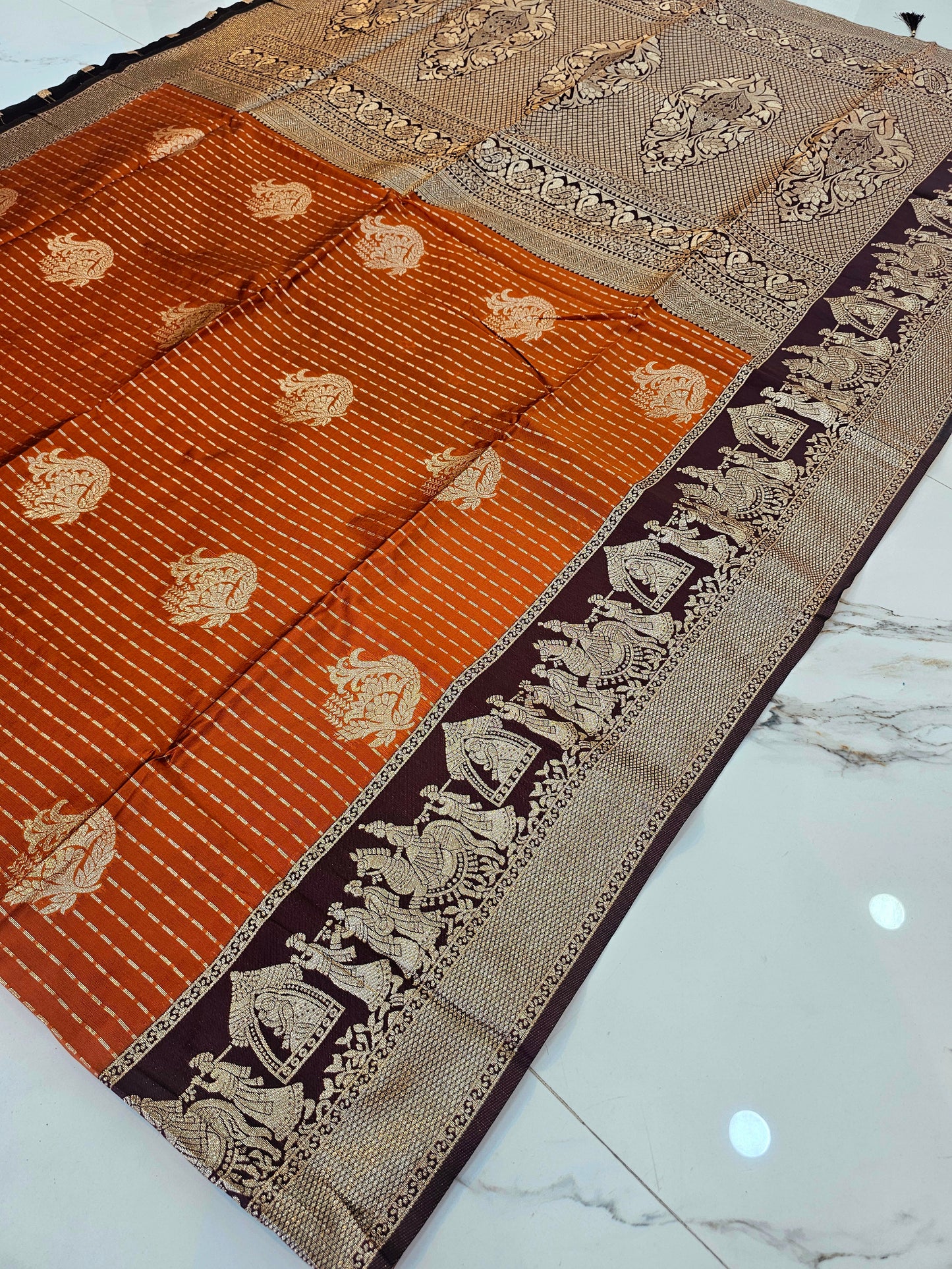 Saree un stiched blouse code SLS 681