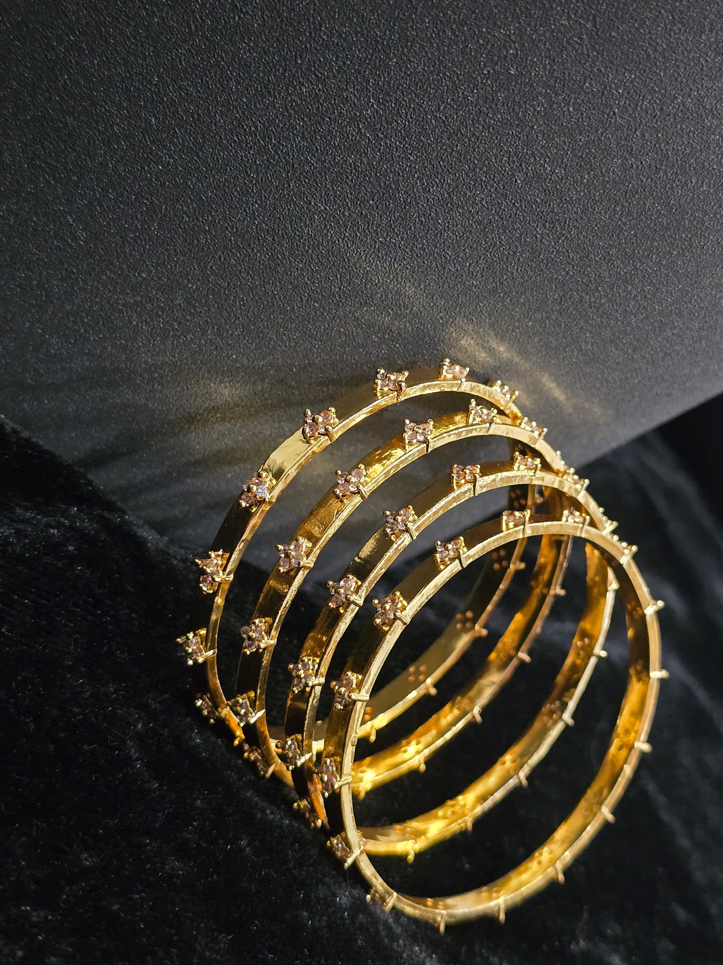 4 bangles code SLS 731J