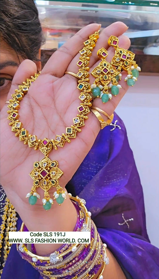 Neck set with earinges code SLS 191J