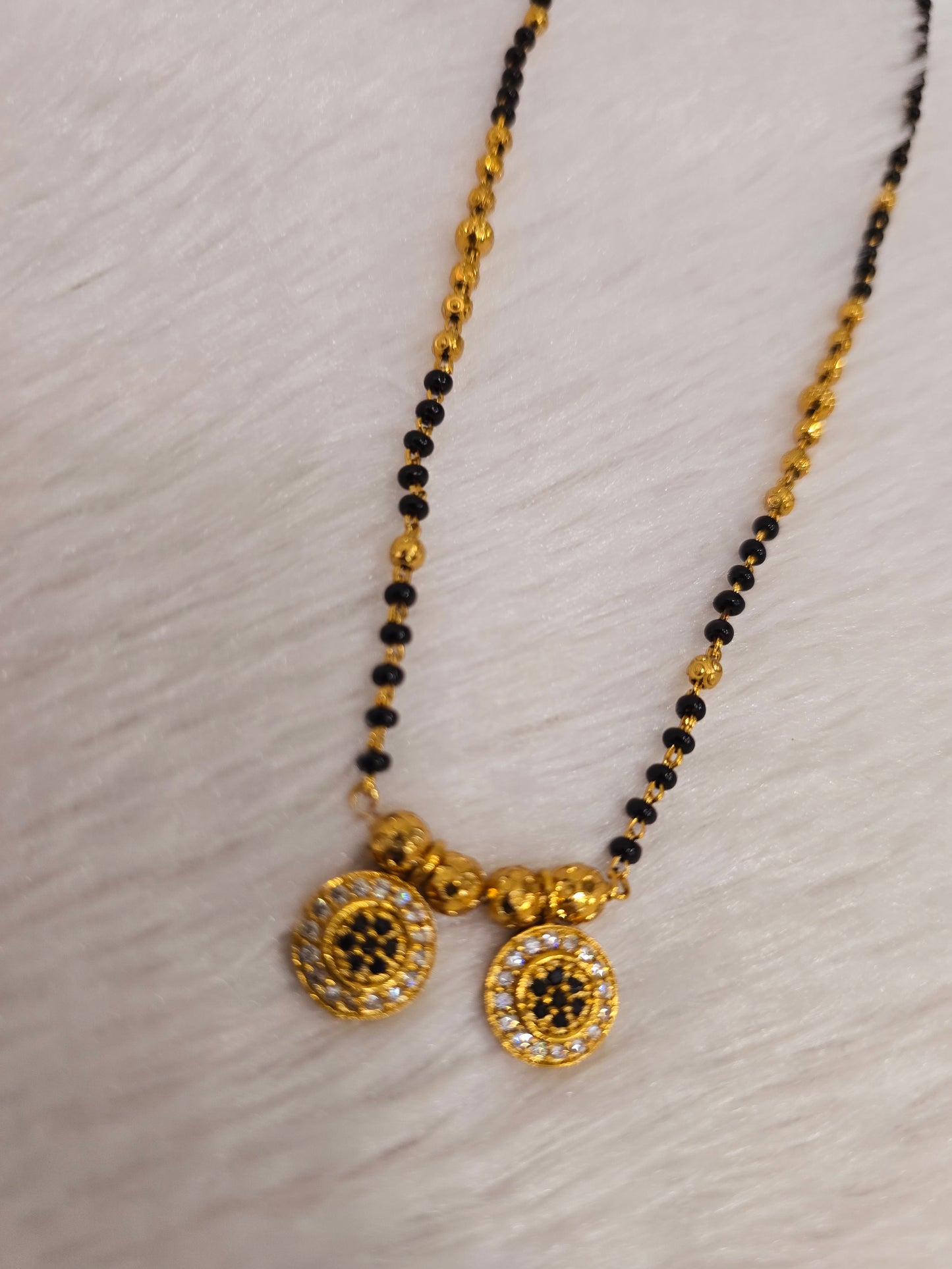 Black beads 377 J
