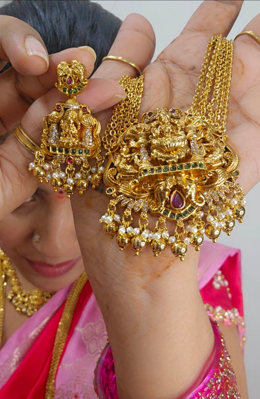 Long chandraharam dollar with earrings 721J