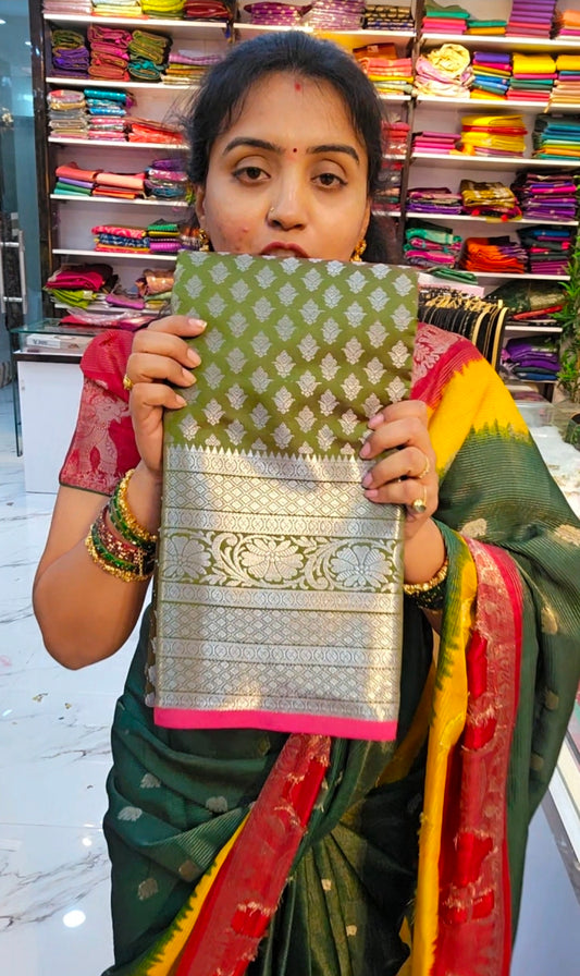 Saree un stiched blouse code SLS 553