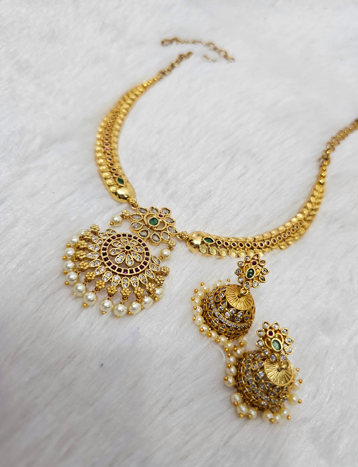 Neck set with earrings code SLS 434J