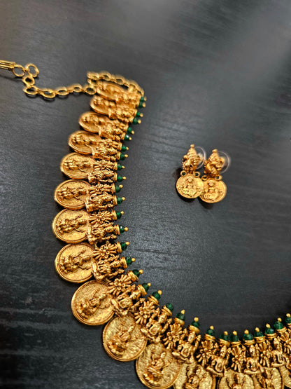 Neck set with earrings code SLS 517J