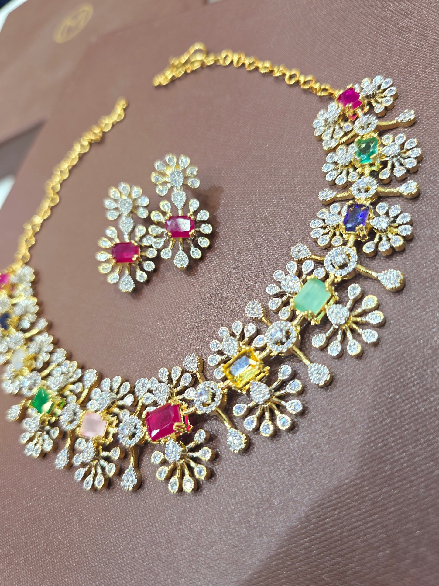 Neck set with earrings Code SLS 267J