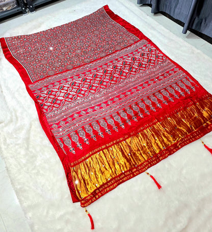 RED Saree un stiched blouse code SLS  651