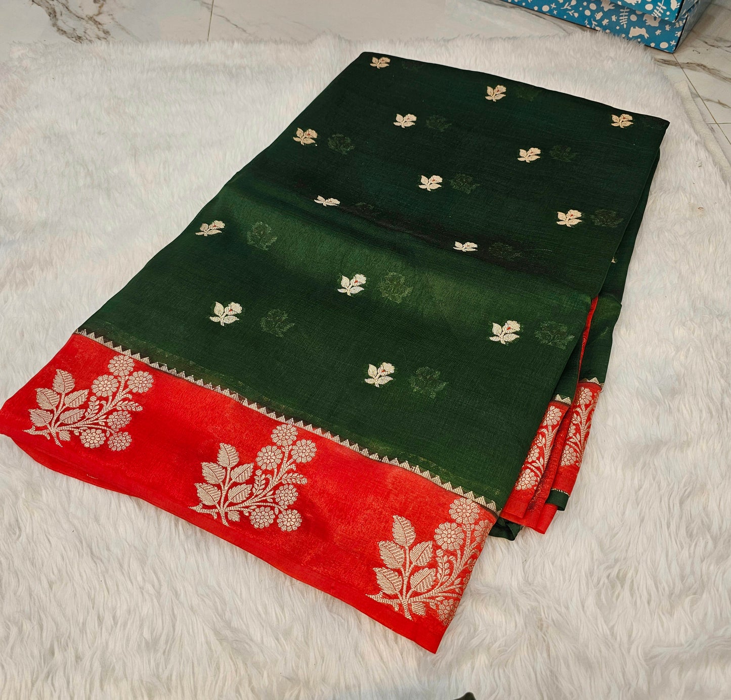 Saree un stiched blouse code SLS 578