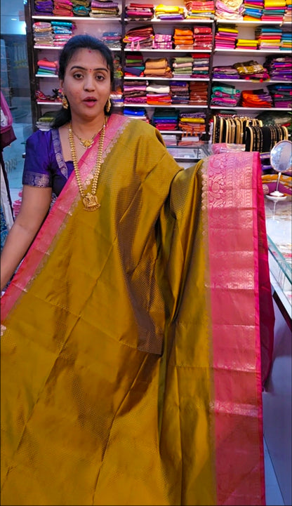 Saree un stiched blouse code SLS 542
