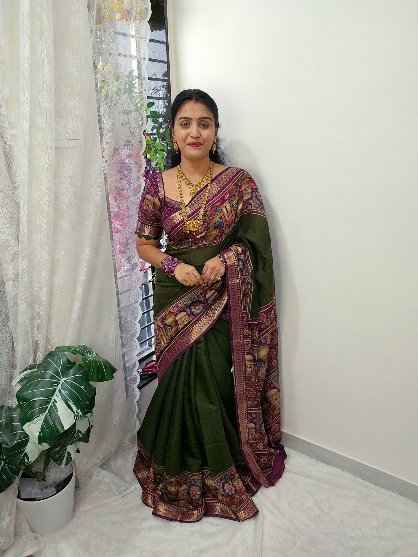 Mehndi green wine colour Saree un stiched blouse code SLS 504