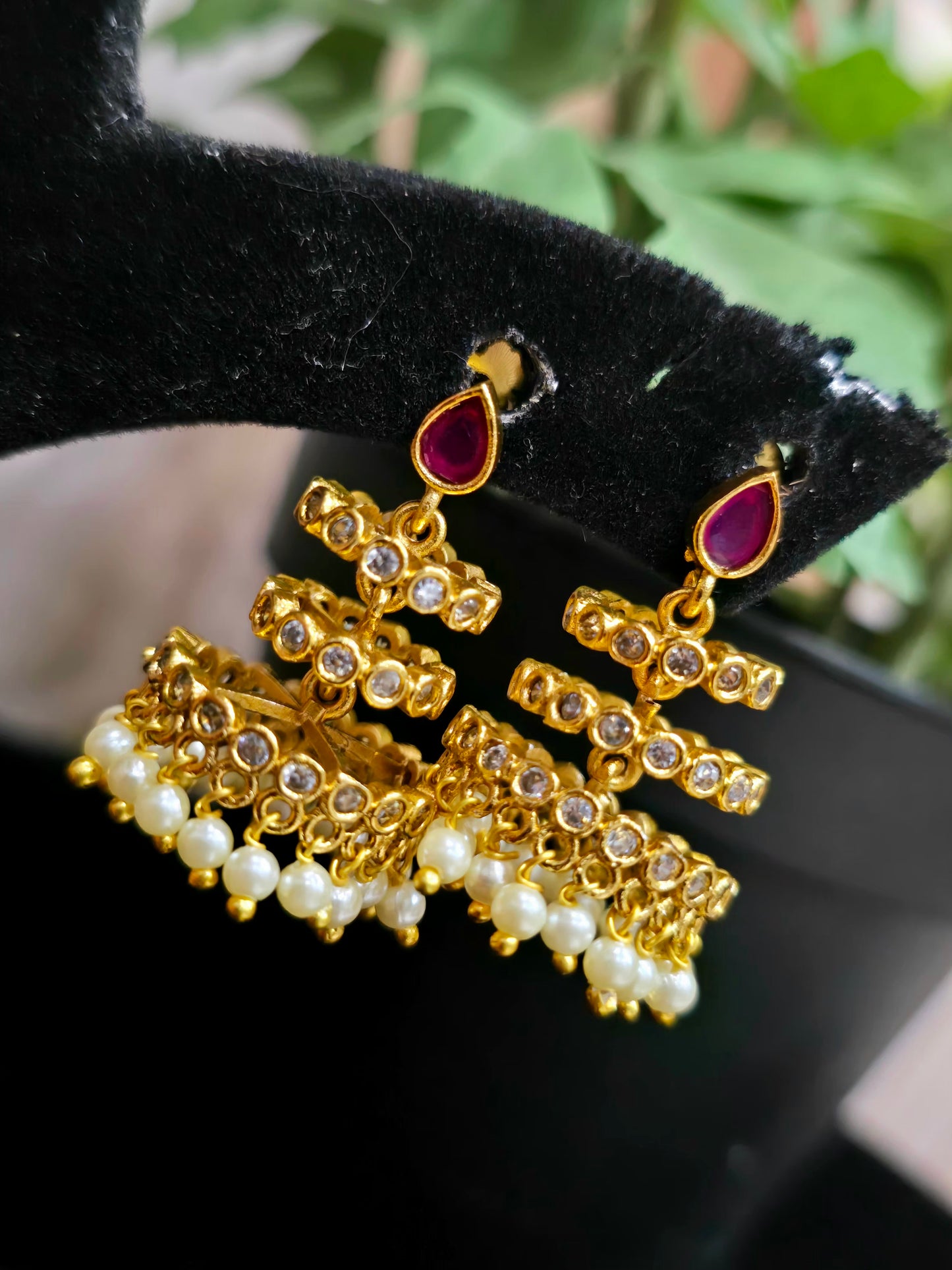 Earinges Rubi code SLS 748J