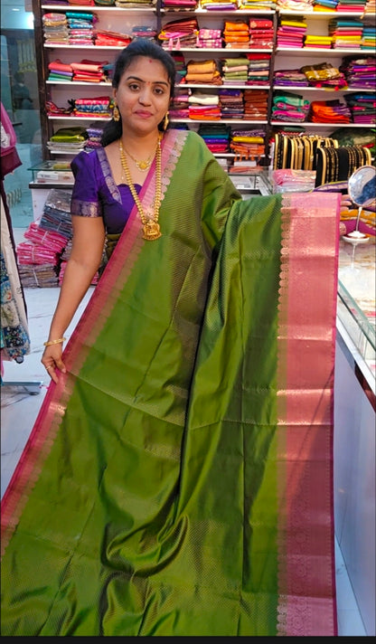 Saree un stiched blouse code SLS 542