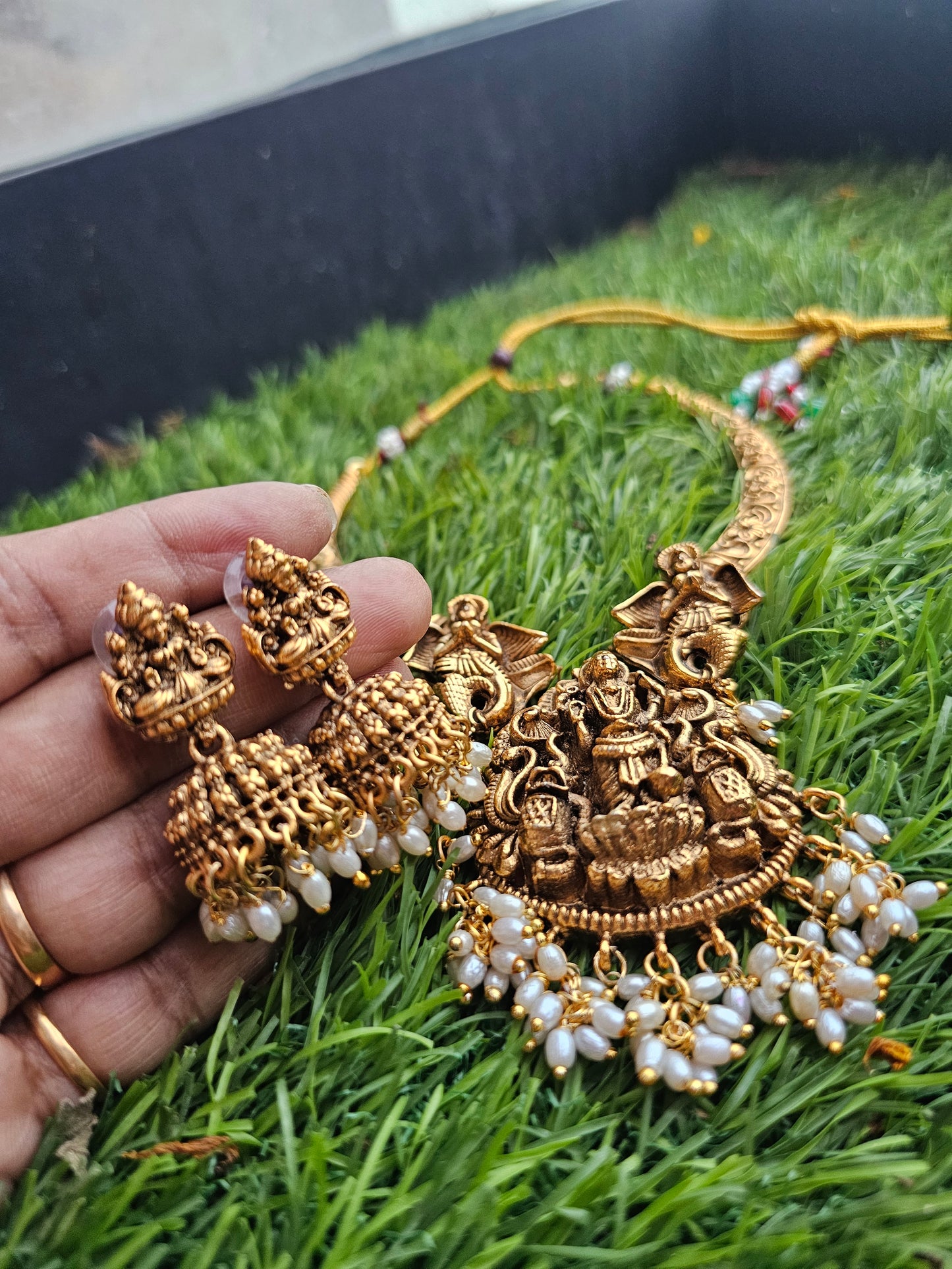 Neck set with earrings code SLS 531J