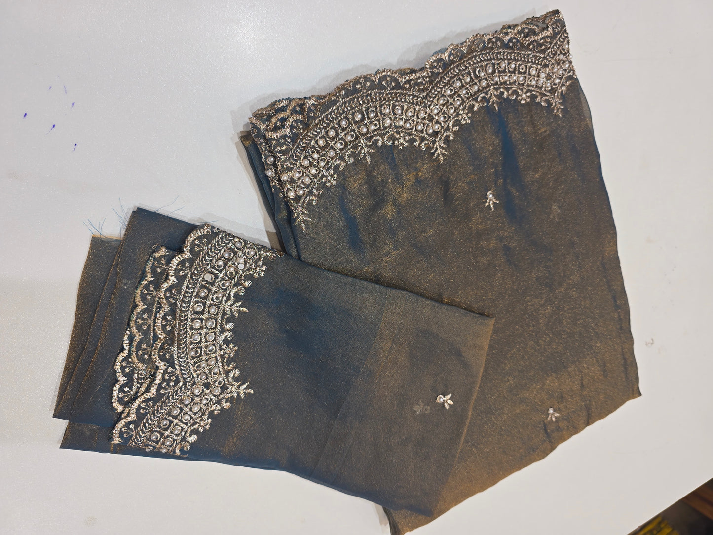 Saree un stiched blouse  code SLS 241