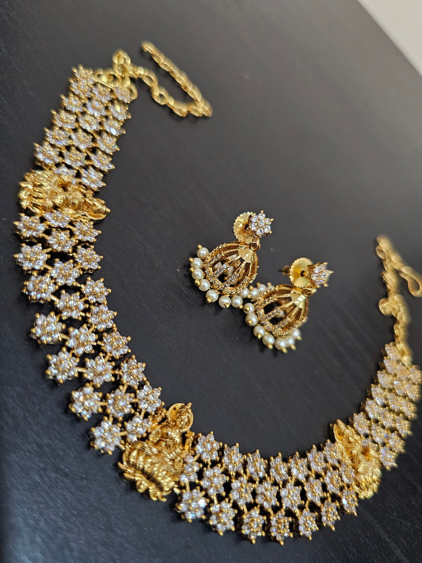 Neck set with earrings code SLS 802J