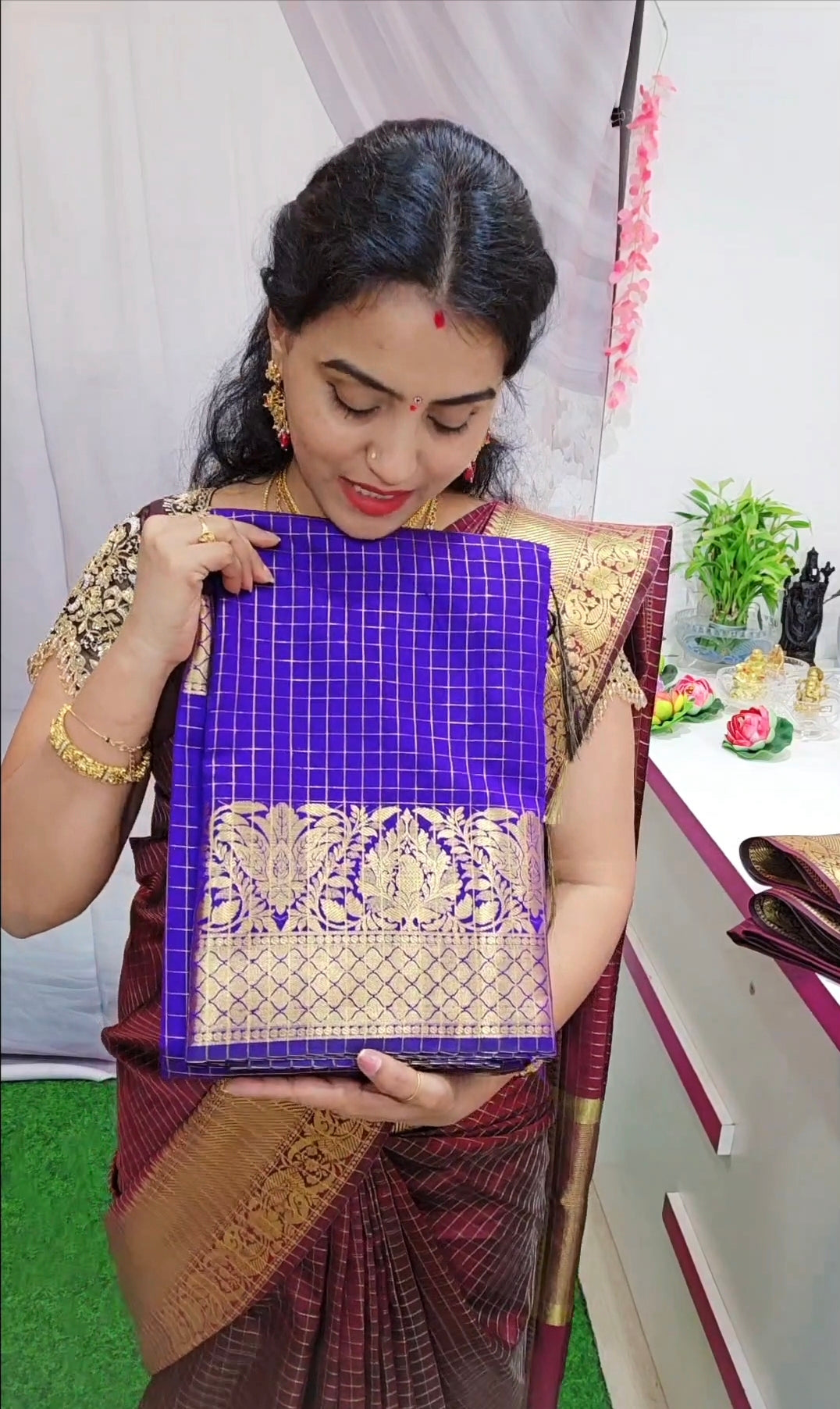 Saree un stiched blouse code SLS 430