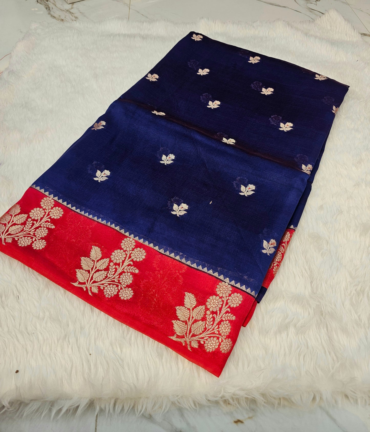 Saree un stiched blouse code SLS 578