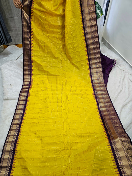 Saree un stiched blouse code SLS 584