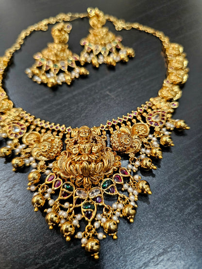 Neck set with earrings code SLS 442J