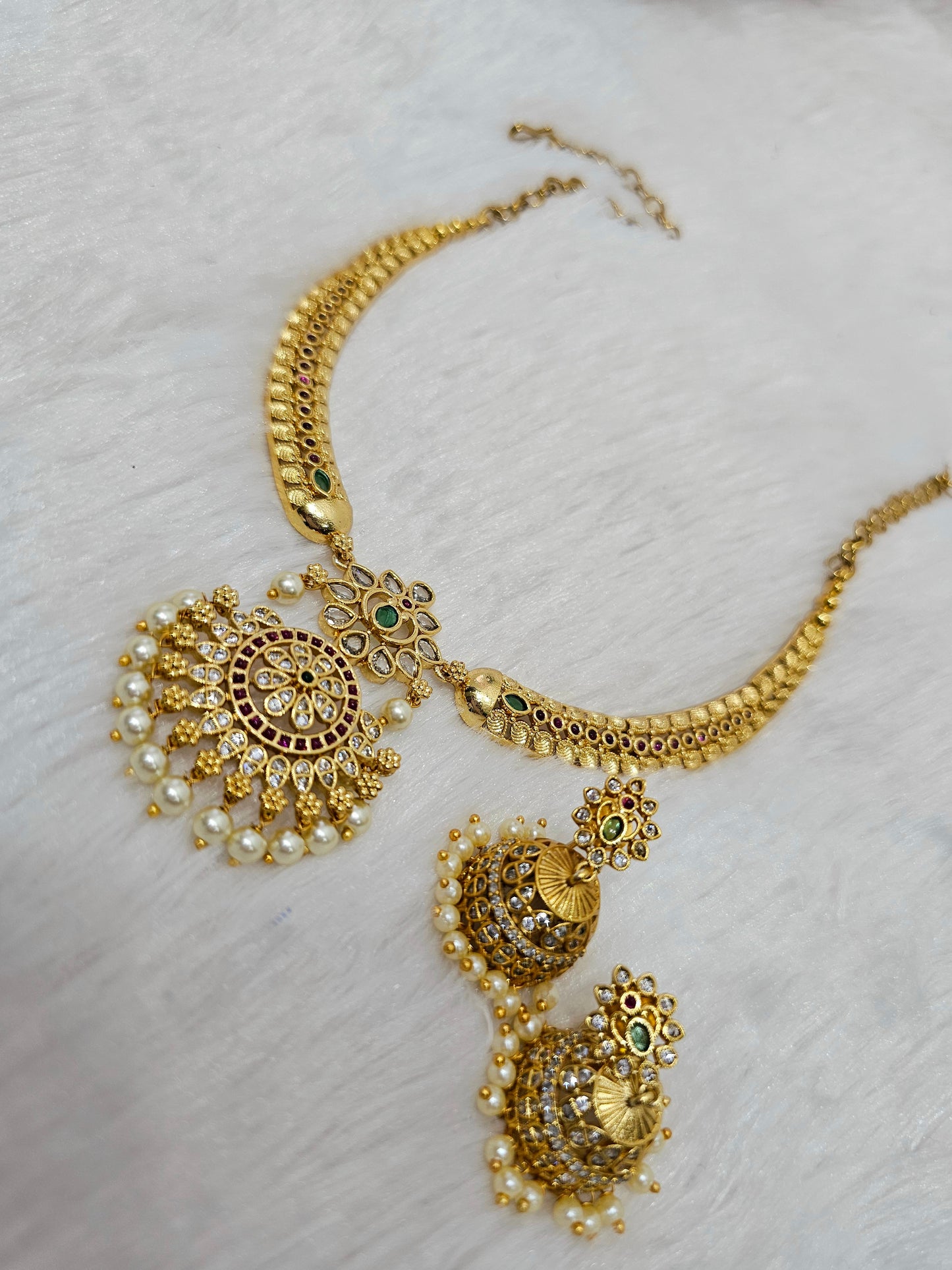 Neck set with earrings code SLS 434J