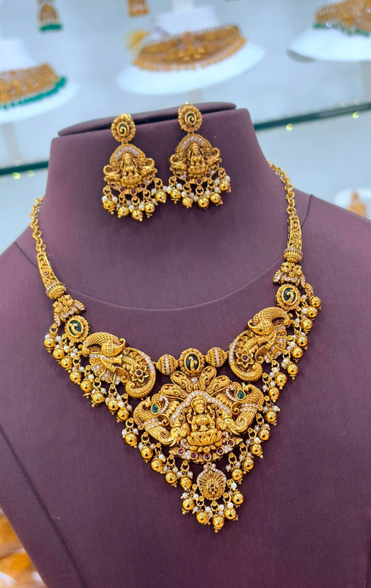 Neck set with earrings code SLS 538J