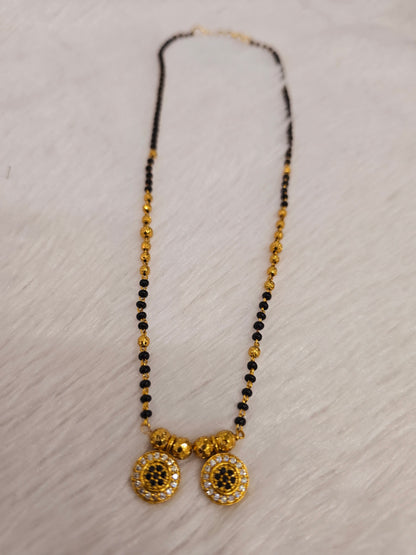 Black beads 377 J