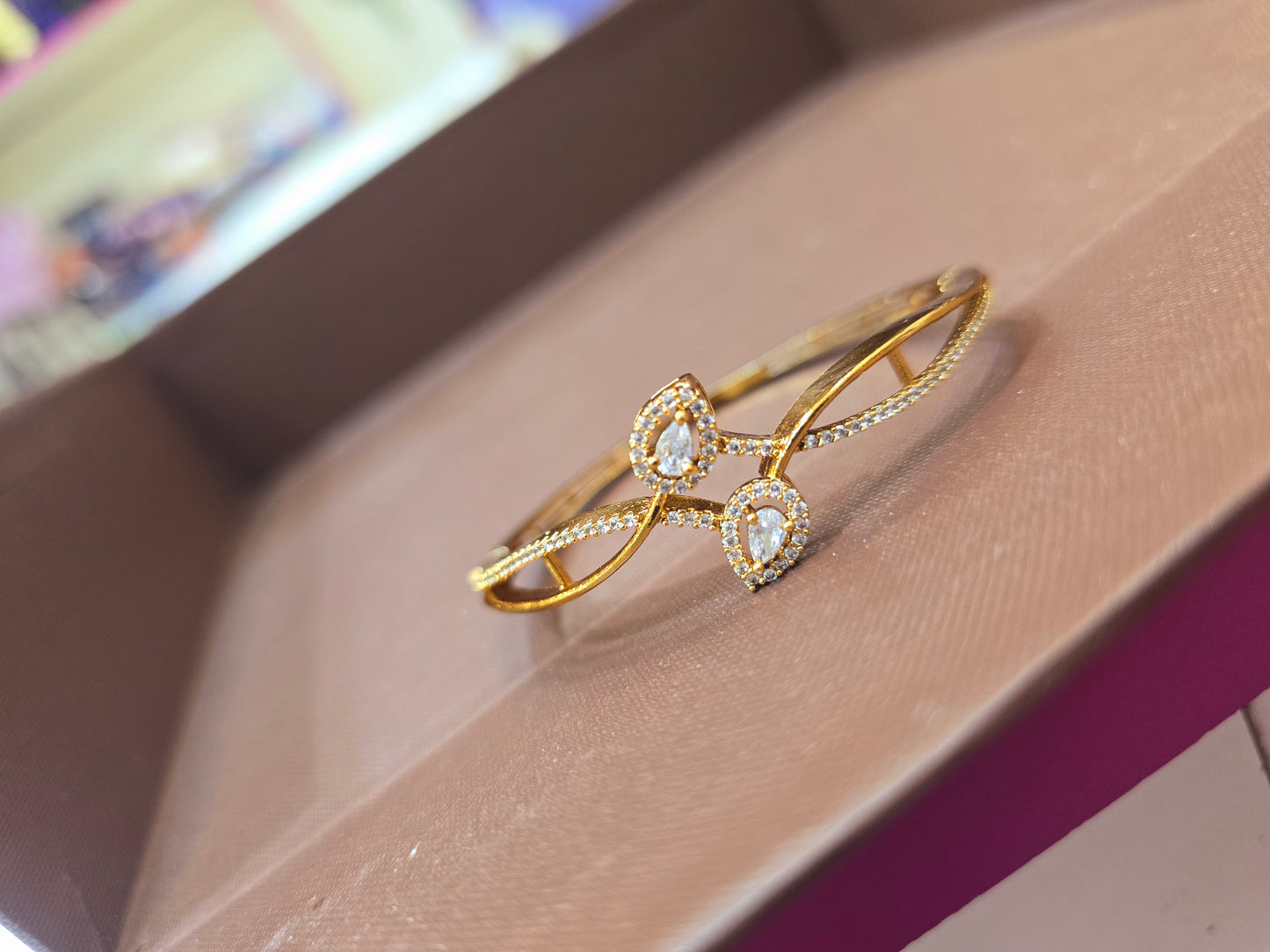 White Hand kada code SLS 287 J