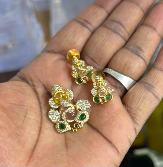 Ganesh pended with earrings  427 J