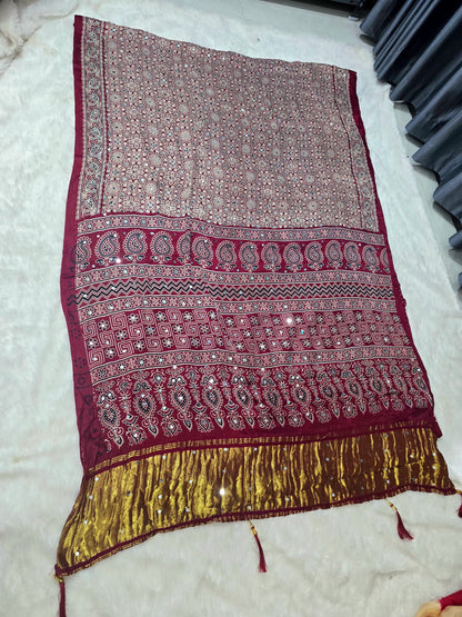 Wine mix meroon color  Saree un stiched blouse code SLS  651