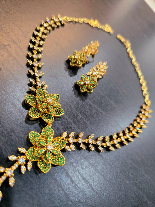 Neck set with earrings green code SLS 381J