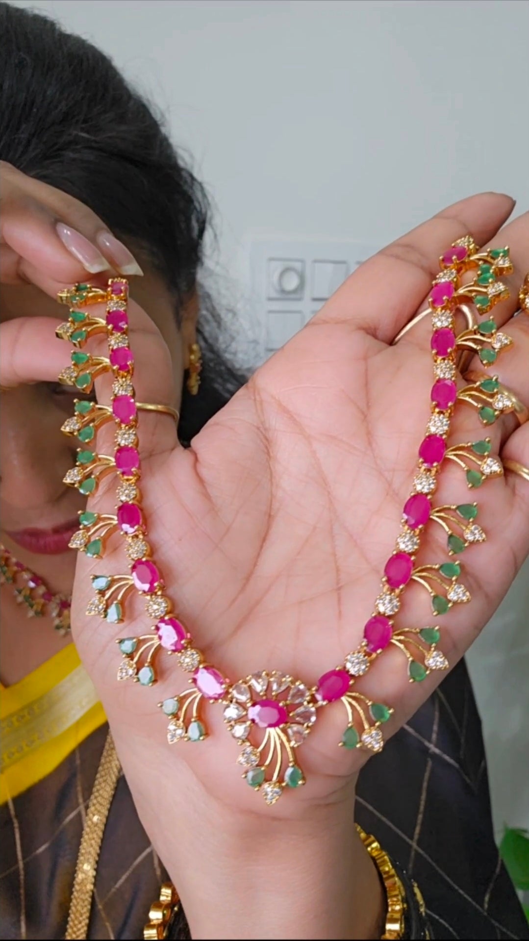 Neck set with earrings SLS code 364 J