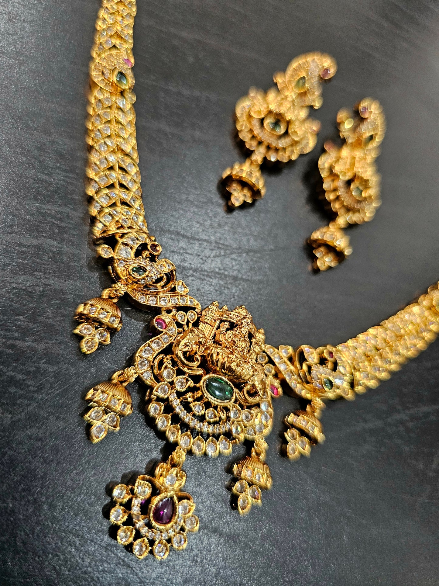 Neck set with earrings code SLS 536J
