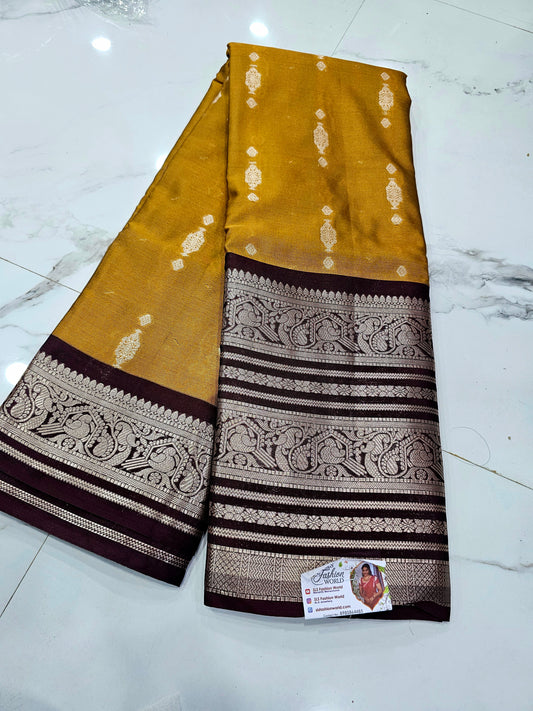 Pree booking Saree un stiched blouse code 694