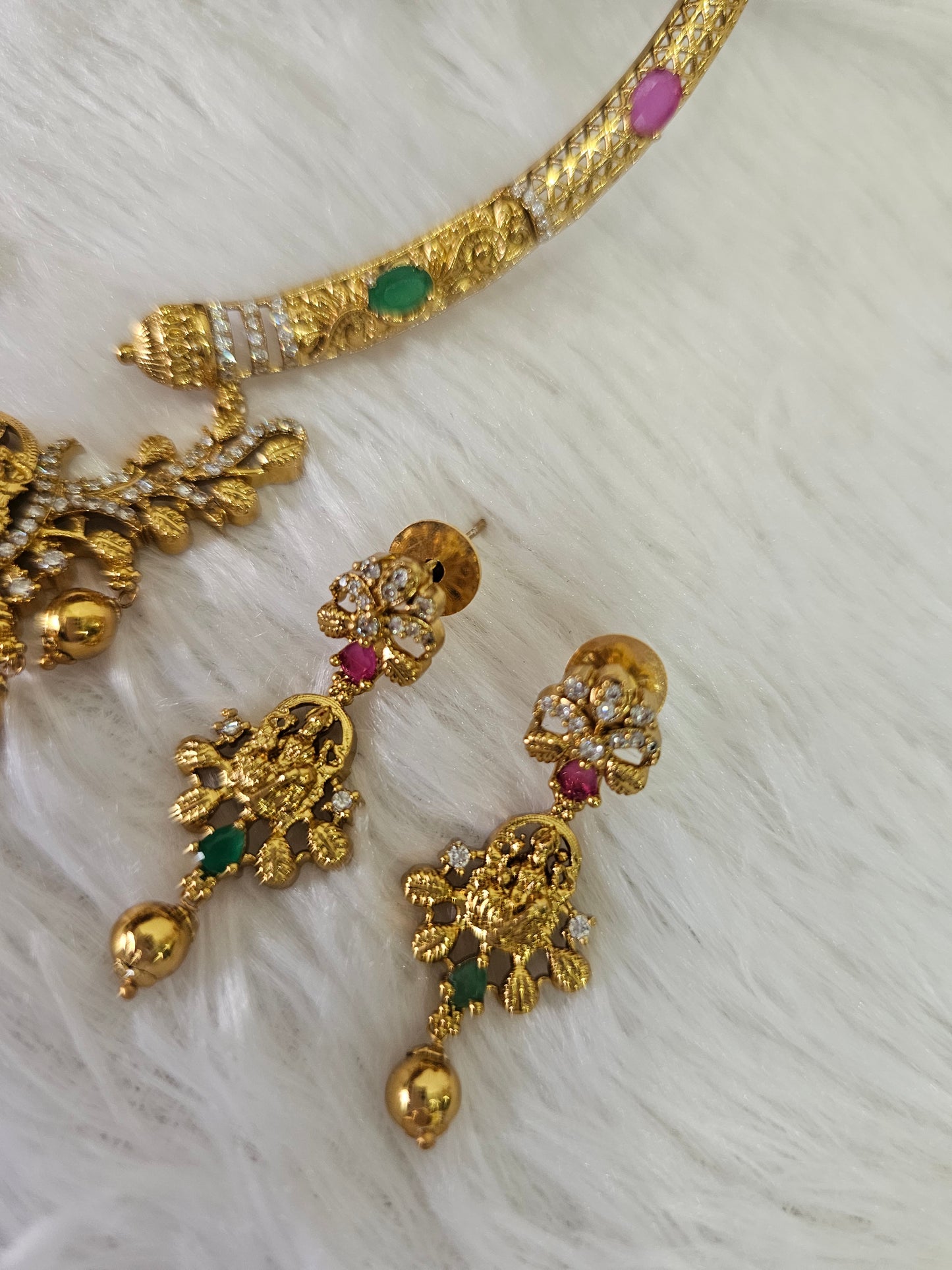Neck set with earrings code SLS 463J