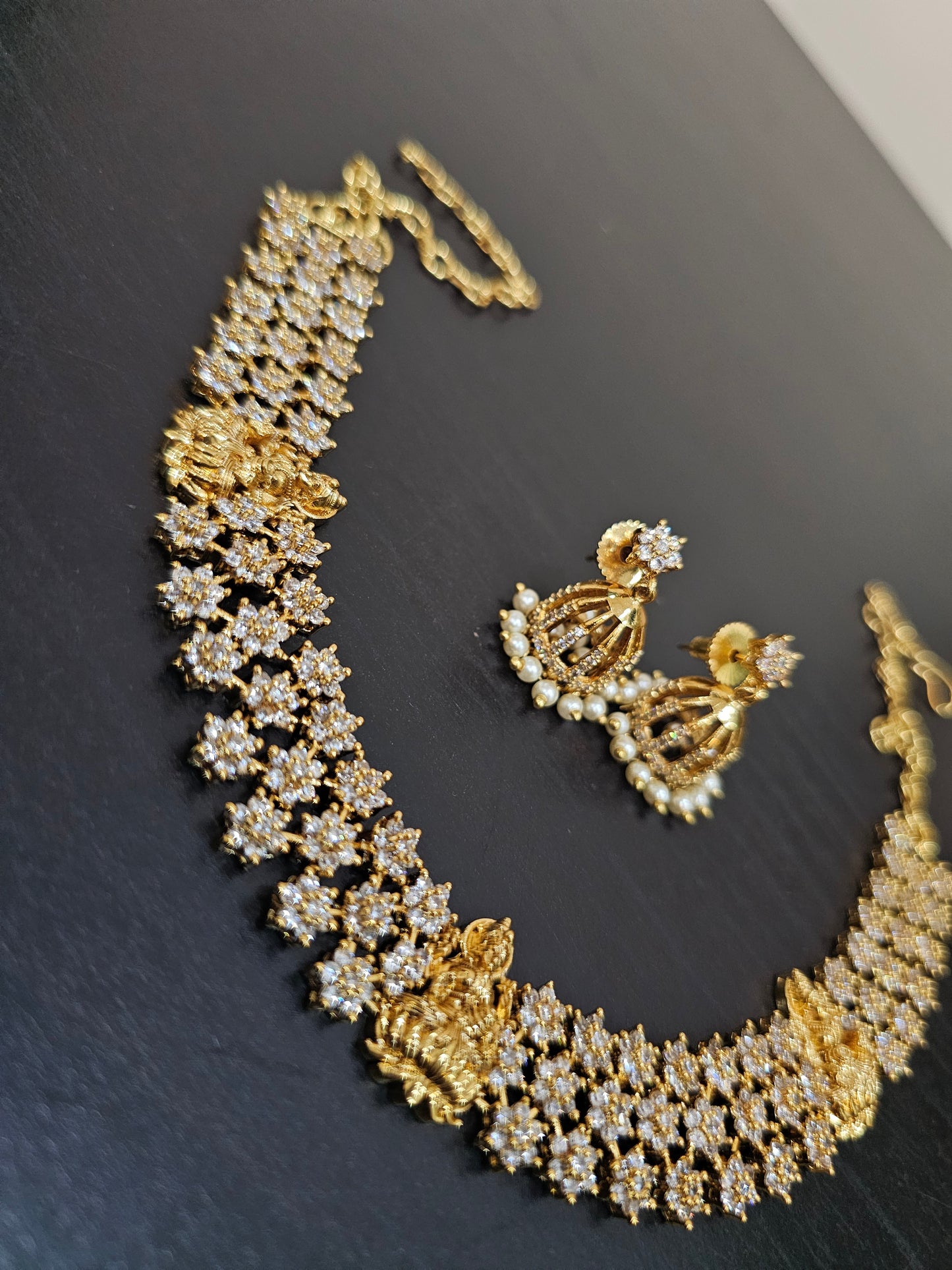 Neck set with earrings code SLS 802J