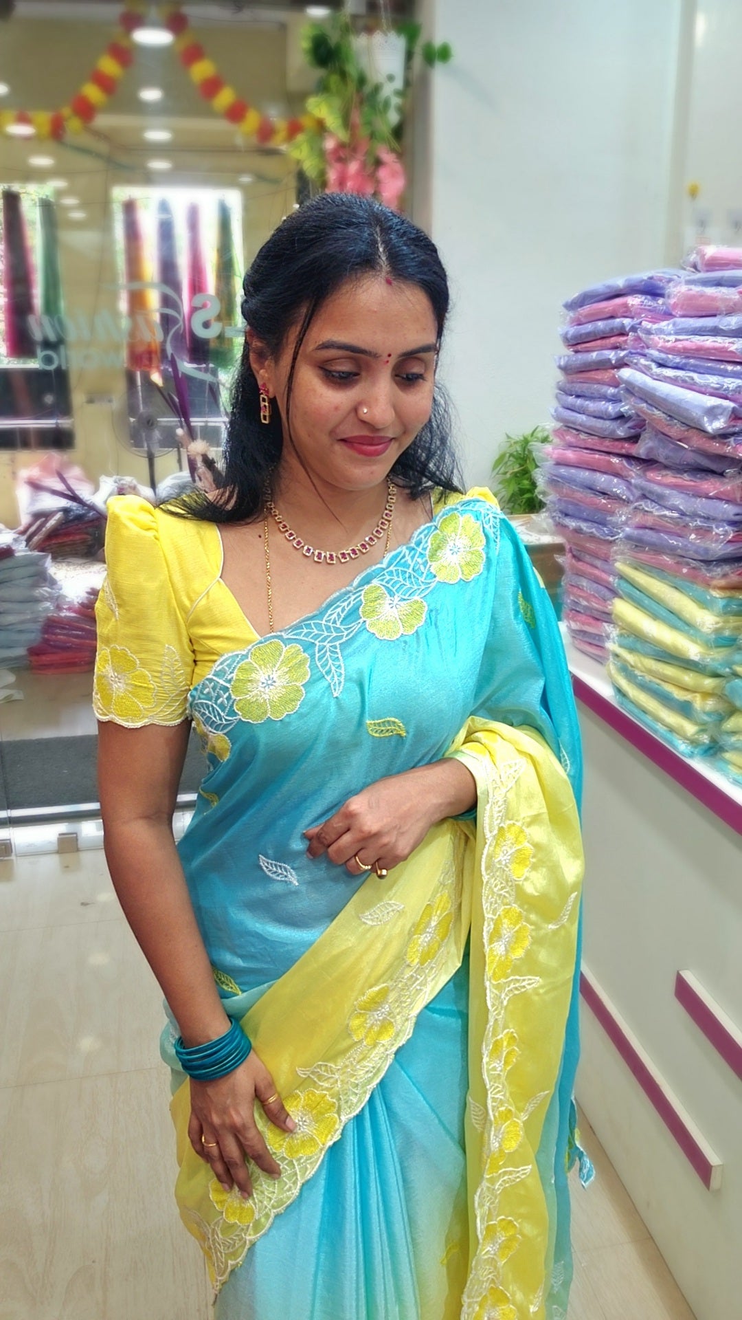 Saree un stiched blouse SLS62