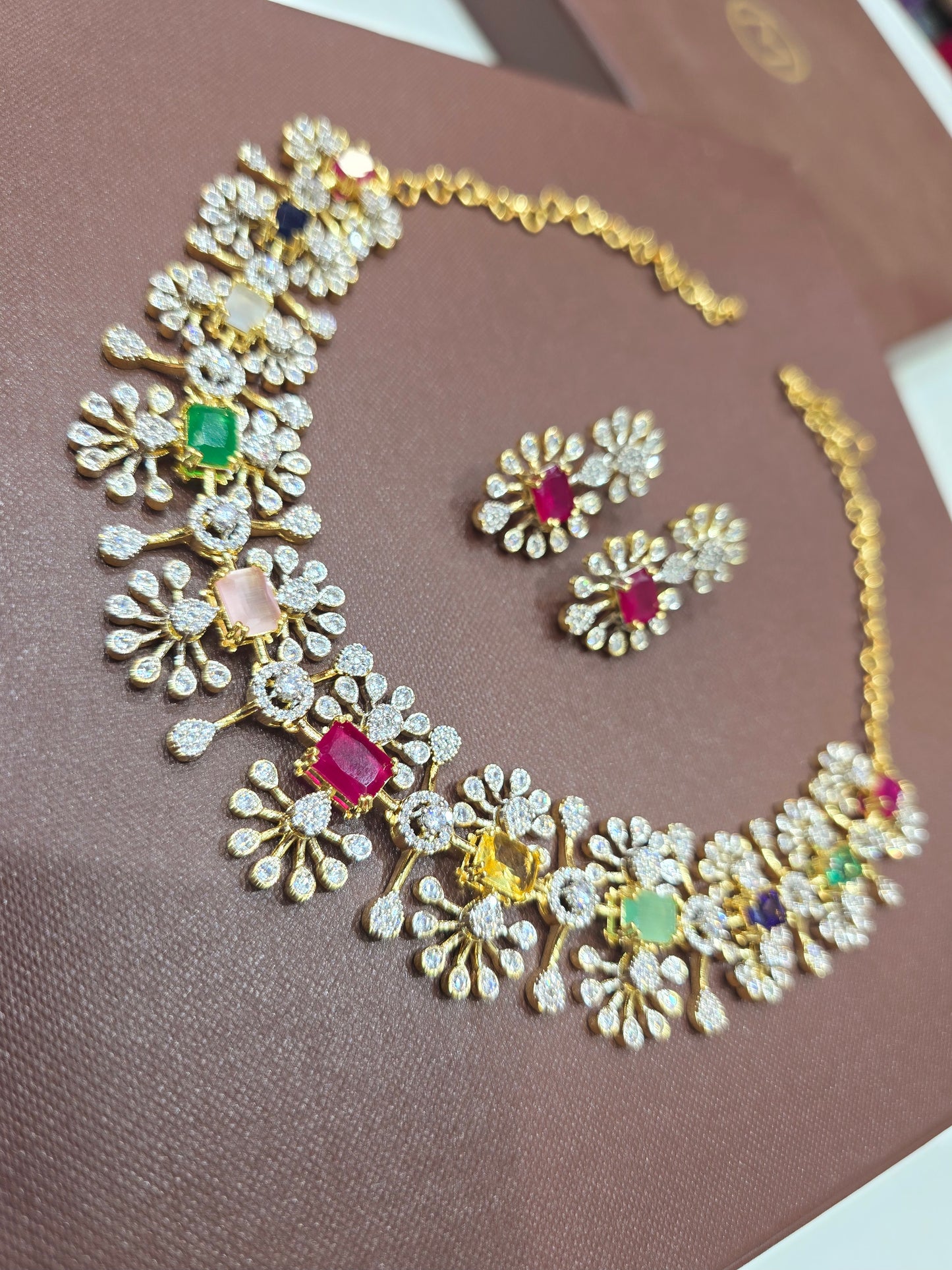Neck set with earrings Code SLS 267J