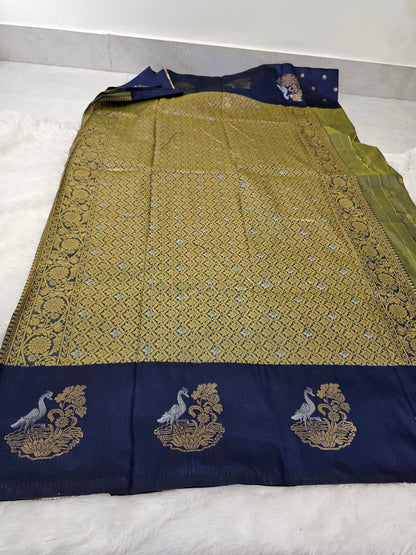 Saree un stiched blouse code SLS 580
