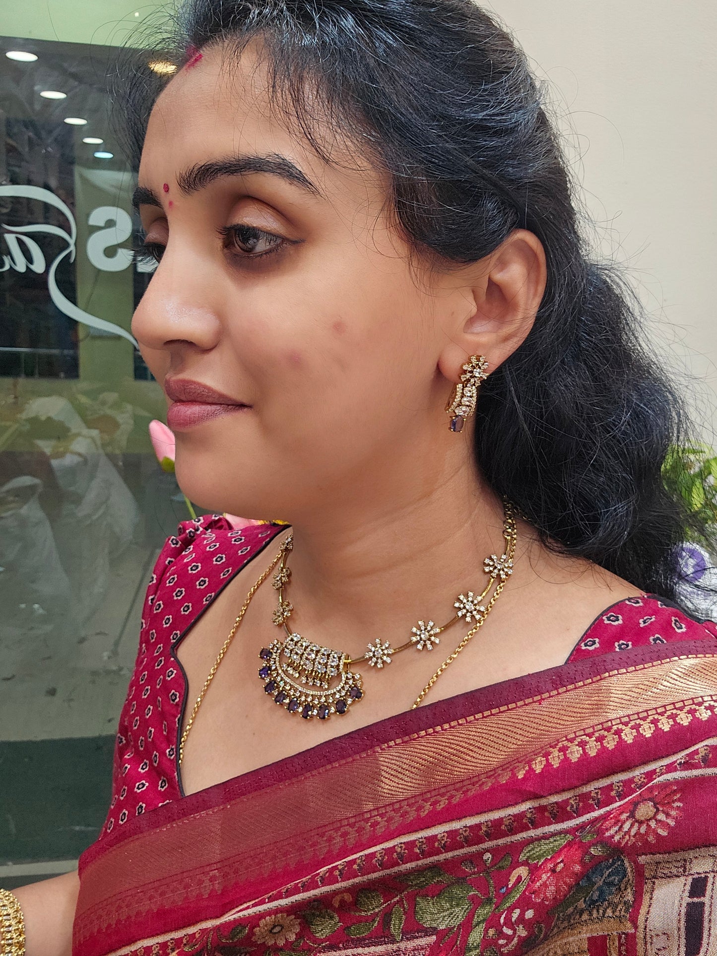 Neck set with earrings - SLS 75J