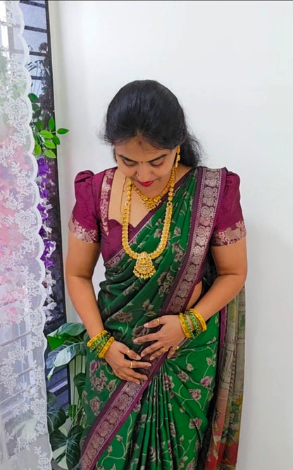Saree un stiched blouse code SLS 525 ( Free gift )