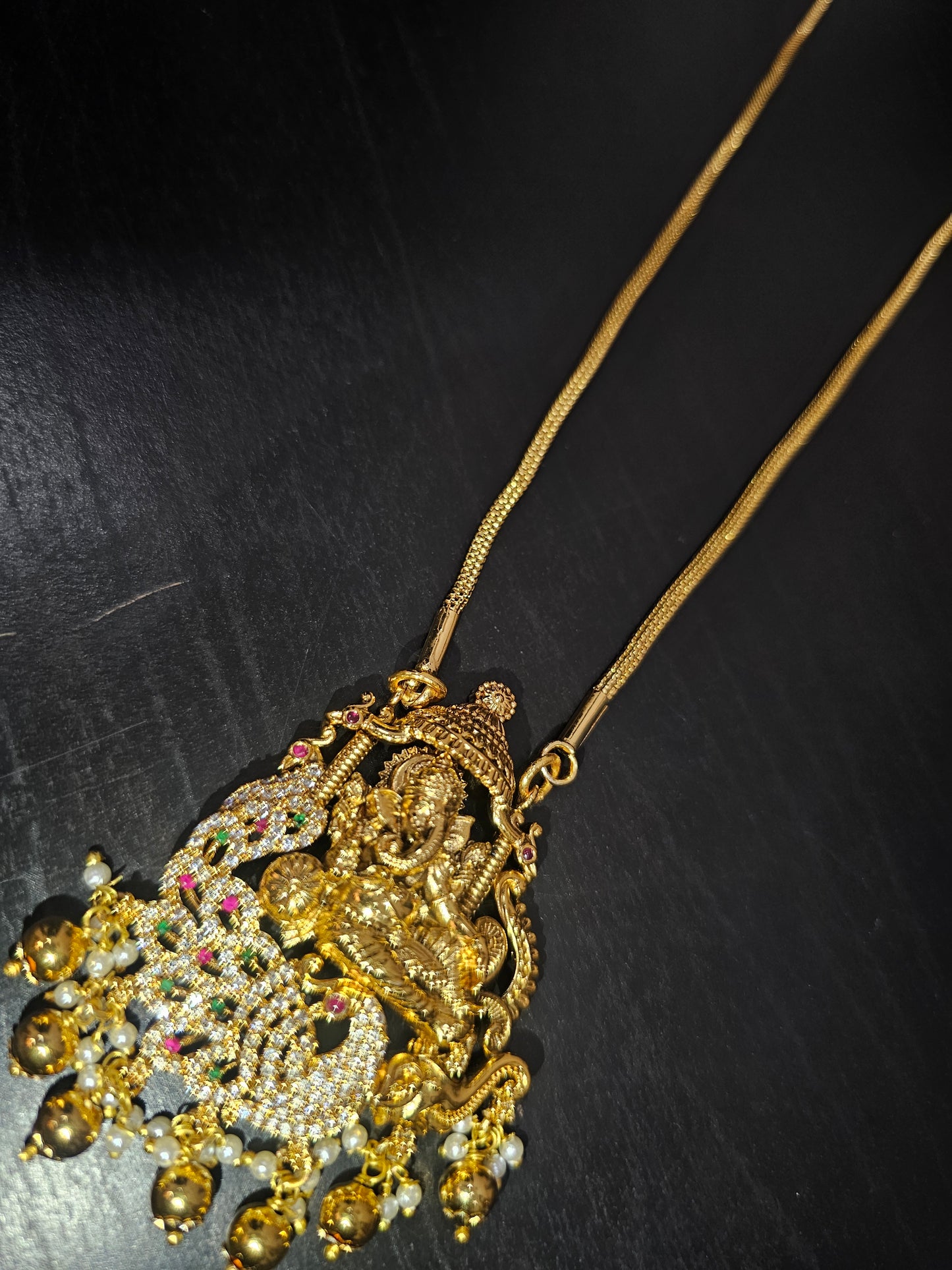 Long chain with dolor code SLS 806 J