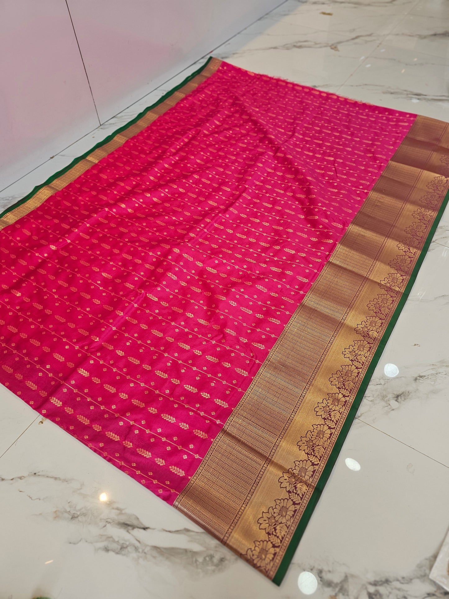 Saree un stiched blouse code SLS 673