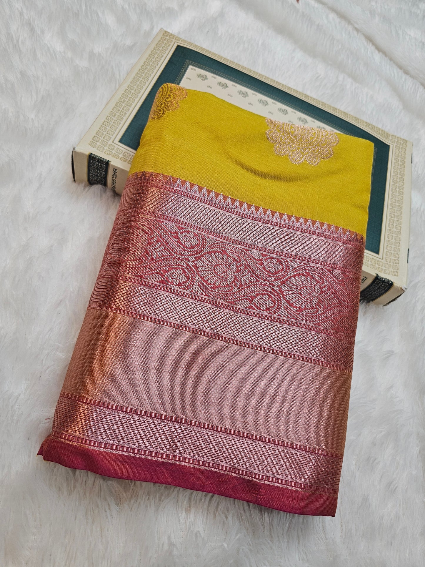 Saree un stoched blouse code SLS 569