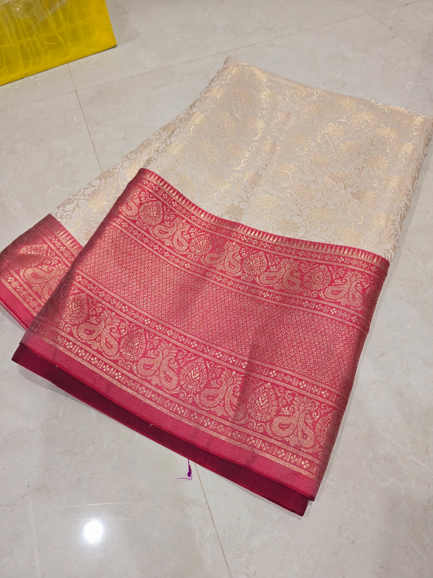 Saree un stiched blouse code SLS 372